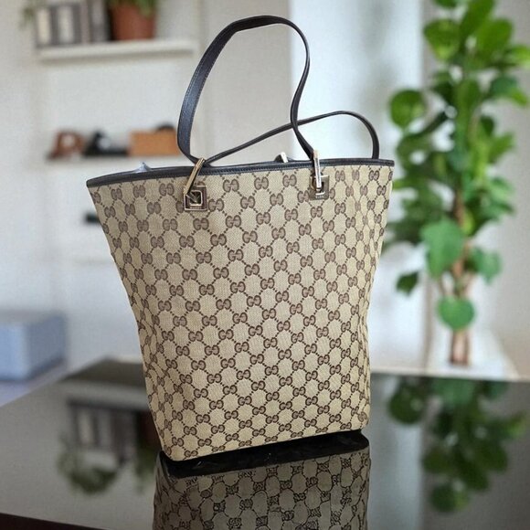 Gucci GG Canvas Tote w/COA and dust bag - Picture 1 of 10